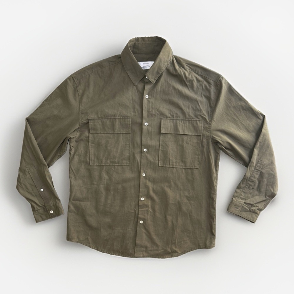 Bershka Regular Fit Button Up Shirt Olive Green Utility Long Sleeve Men's Medium